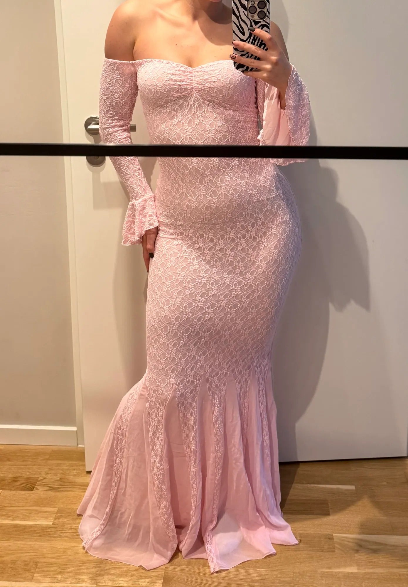 Kimora Balık Etek Dantelli Maxi Elbise