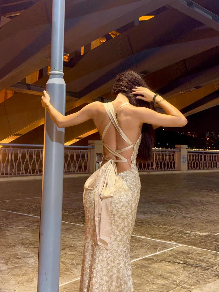 Akilah Parıltılı Balık Elbise