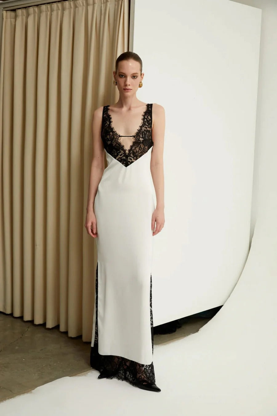 Golda Dantel Askılı Bandaj Maksi Elbise