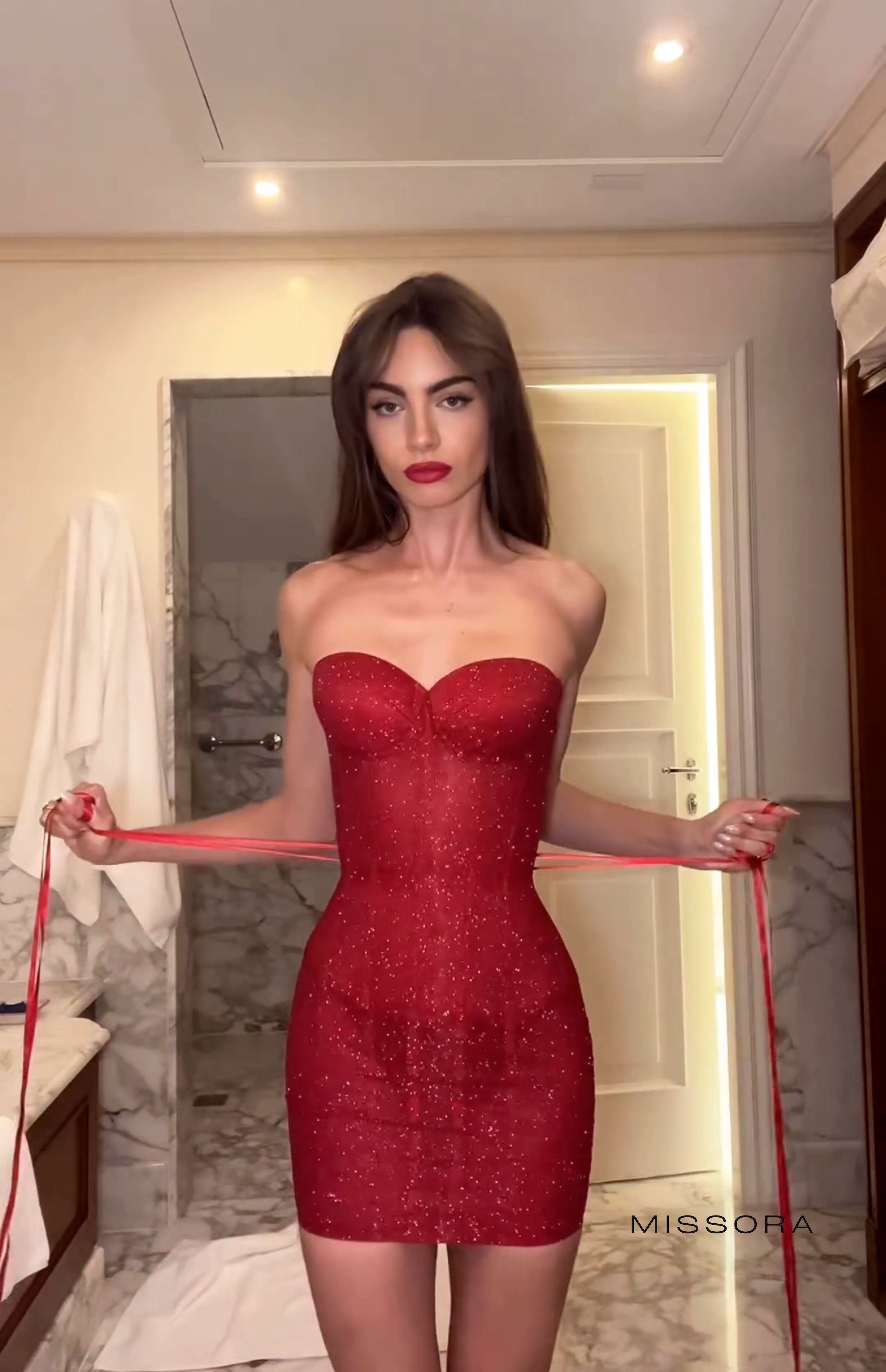 Divya Strapless Parlak Mini Elbise [D2RV71IZ]