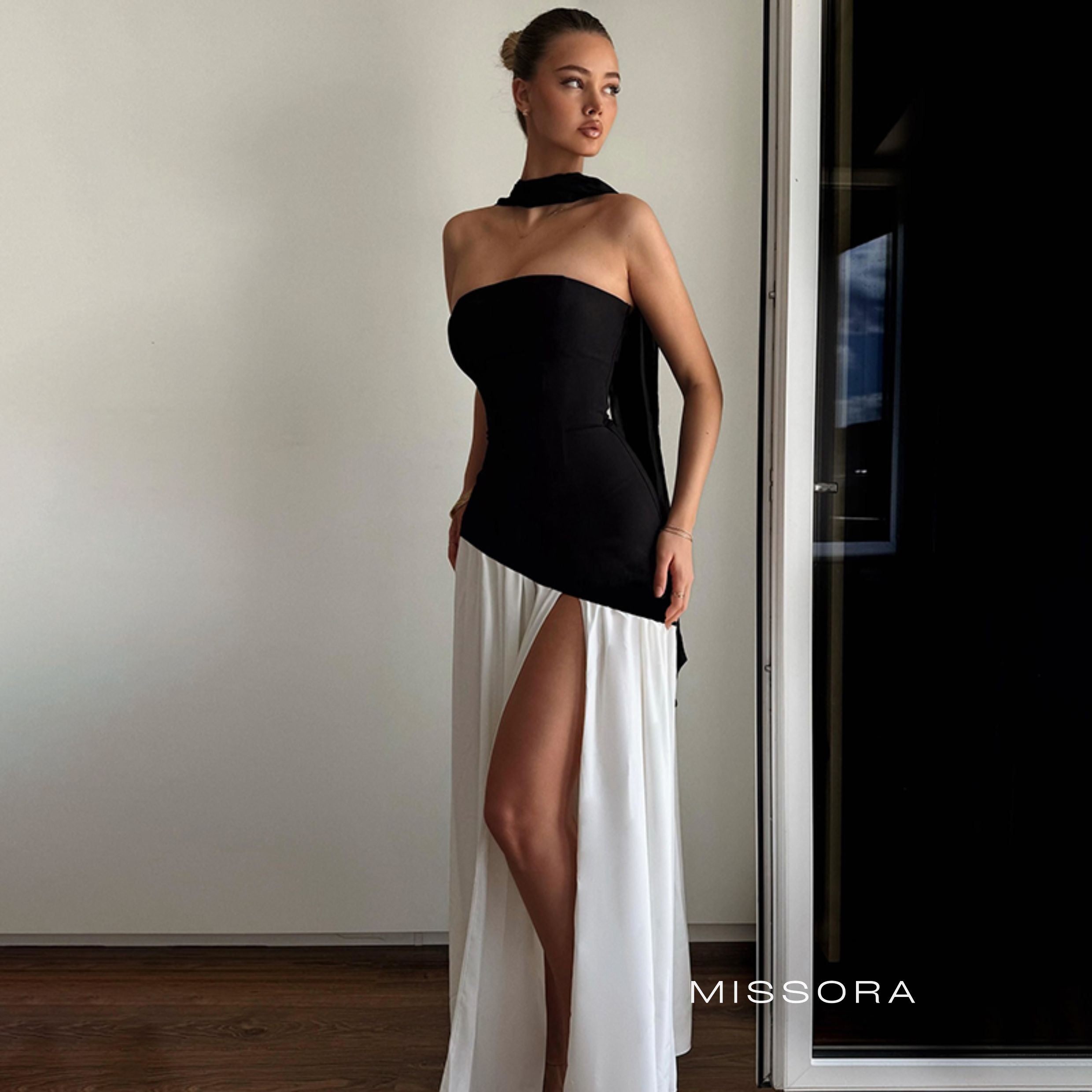 Embrie Askısız Yırtmaçlı Elbise [KFKLMRTE]