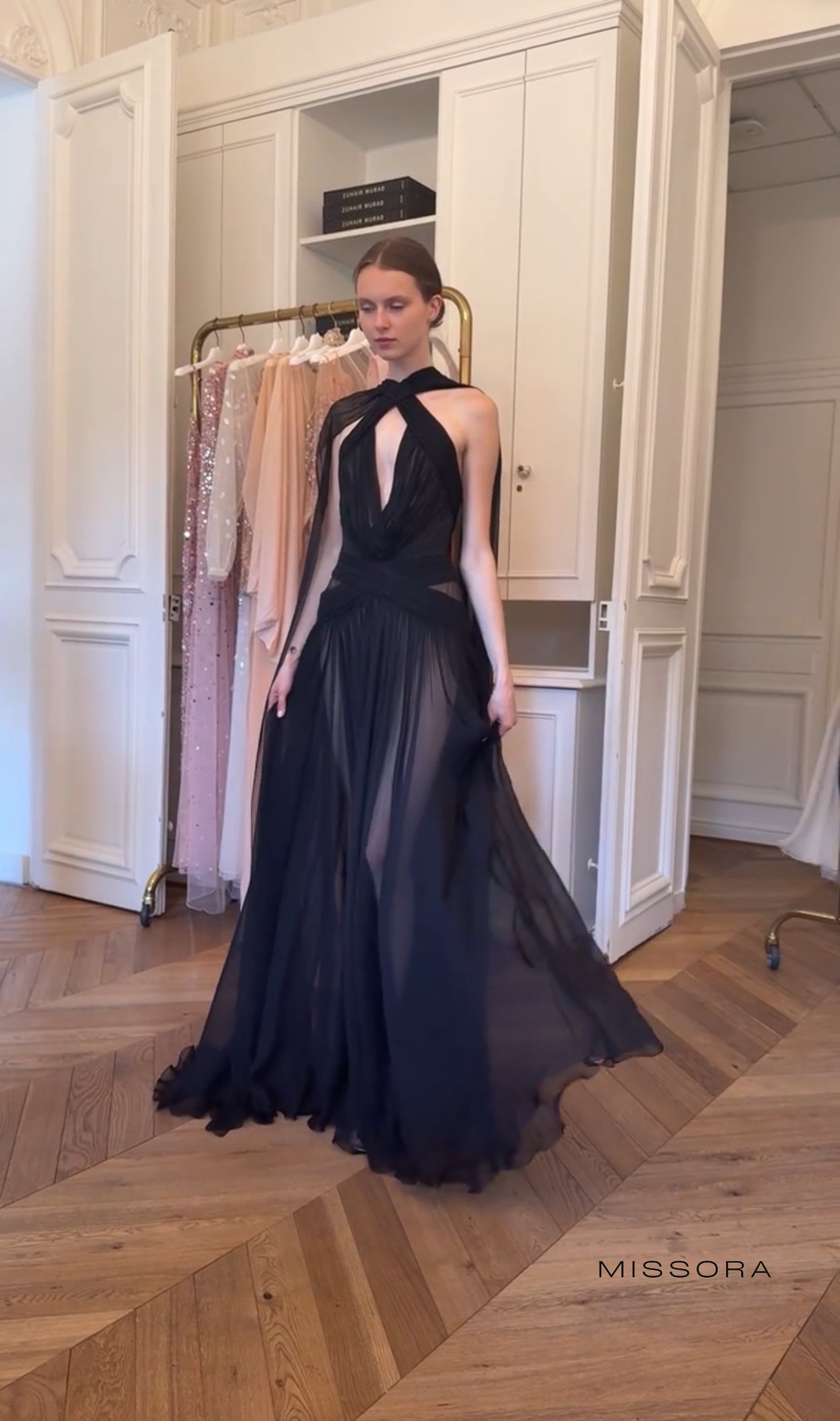 Jaela Siyah Sırt Dekolteli Elbise [ZGAB2YXG]