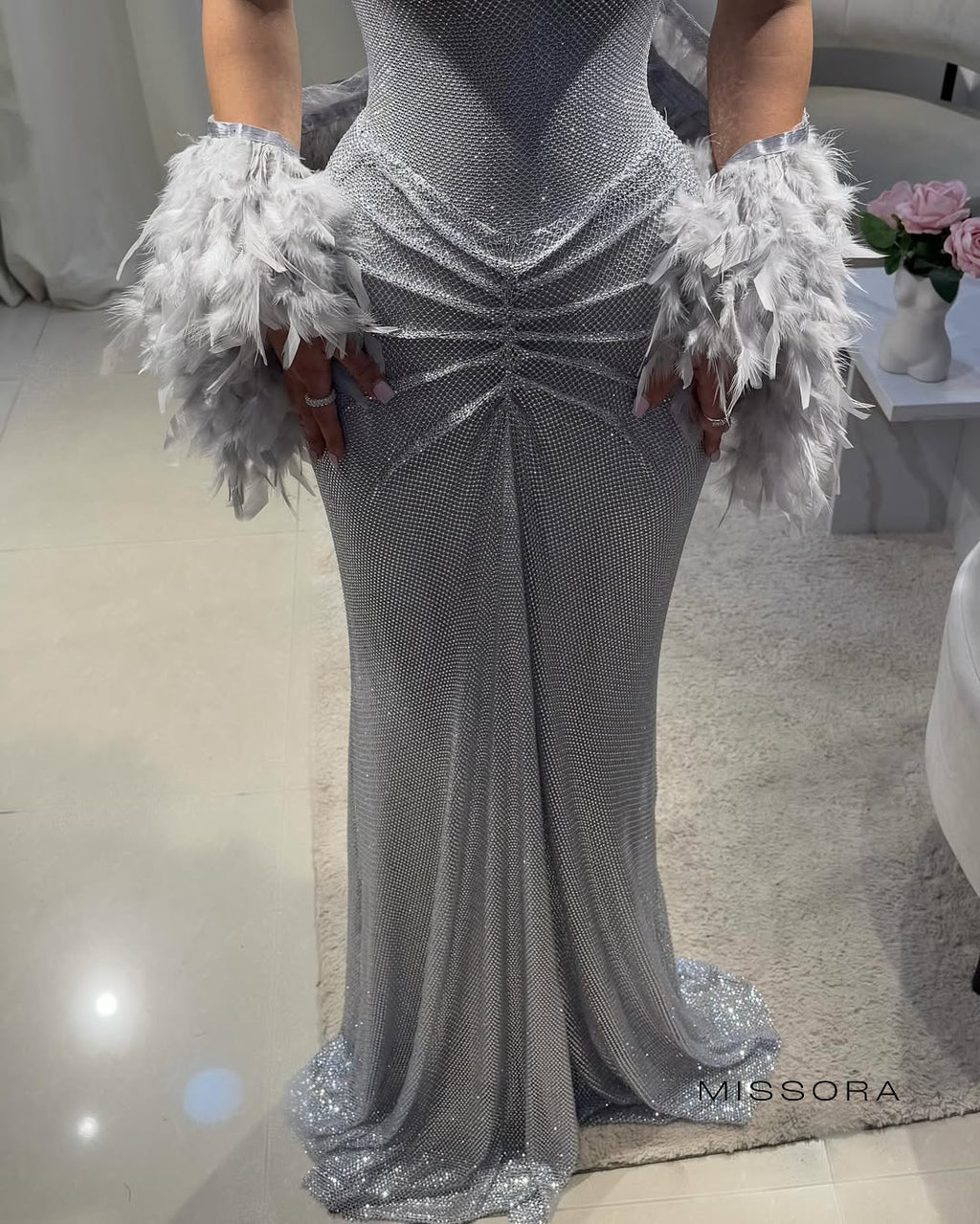 Kelise Işıltılı Askılı Maxi Elbise [YG67ECWH]