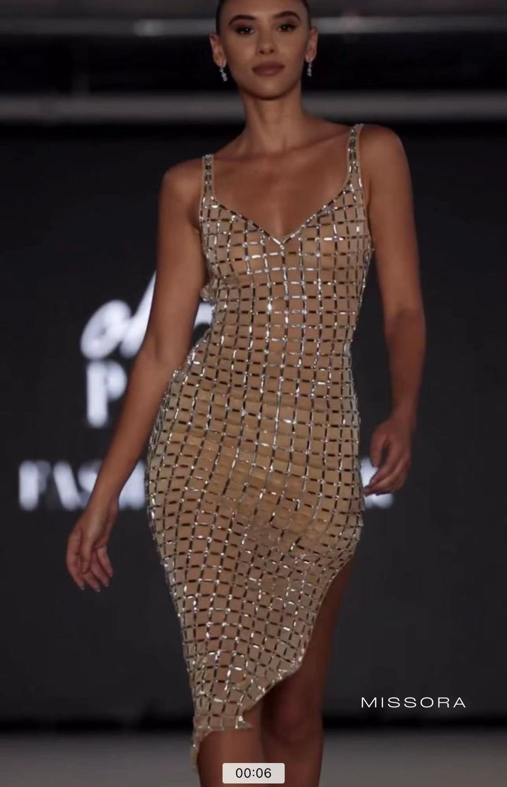 Laurie Işıltılı V Yaka Midi Elbise [38OMYII4]