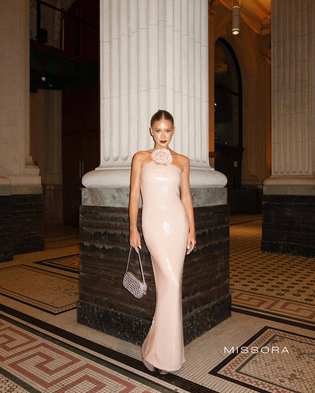 Mirella Halter Detaylı Payetli Elbise [IXT13970]