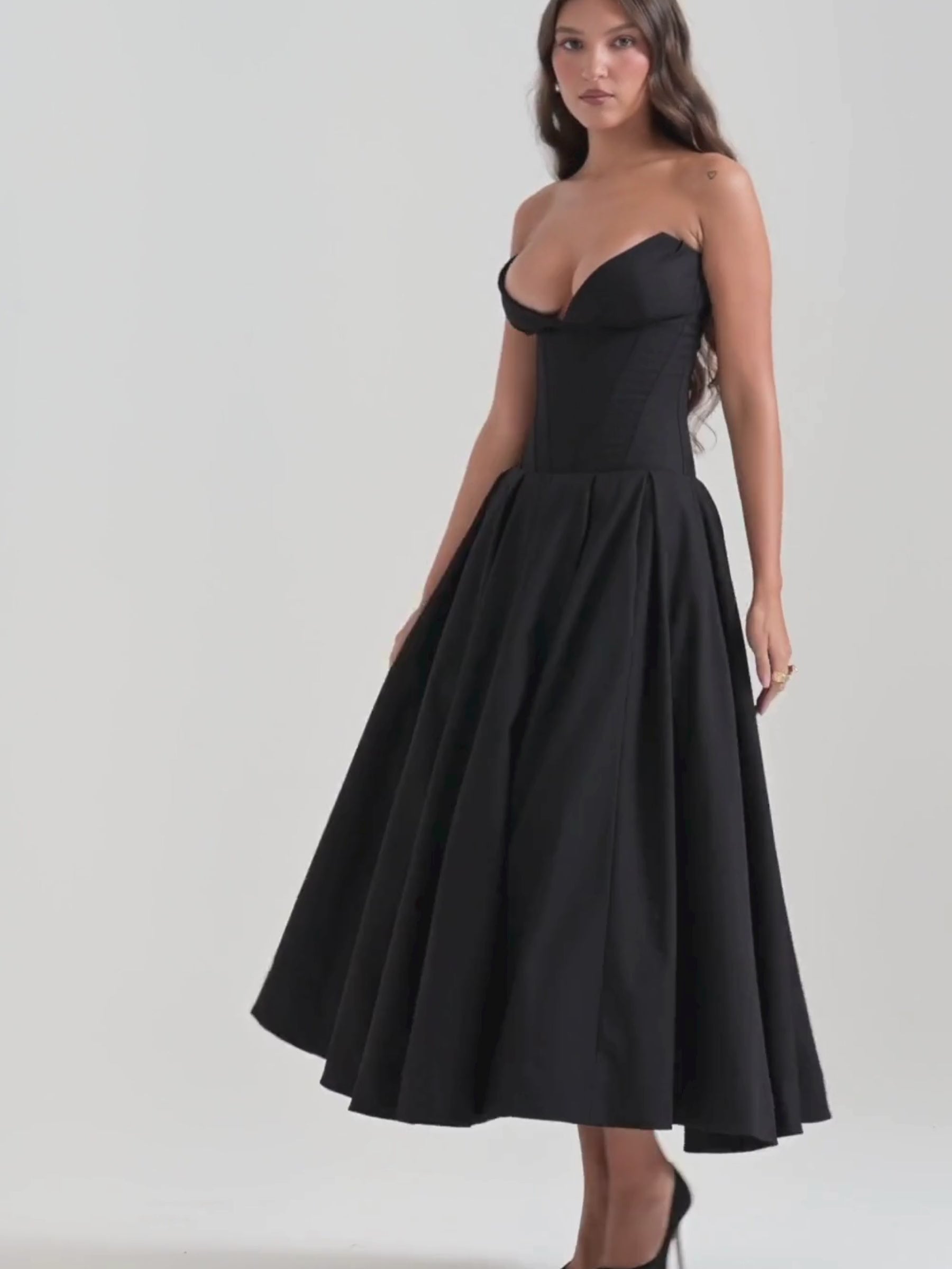 Cosette Askısız Korseli Maksi Elbise