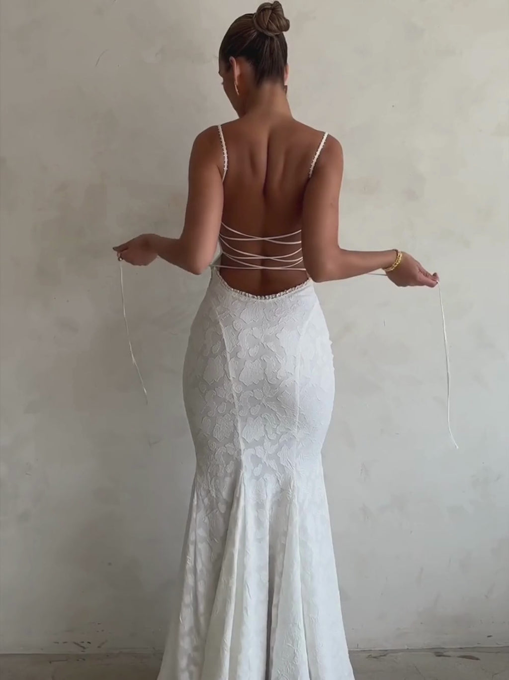 Ona Jakarlı Askılı Maksi Elbise