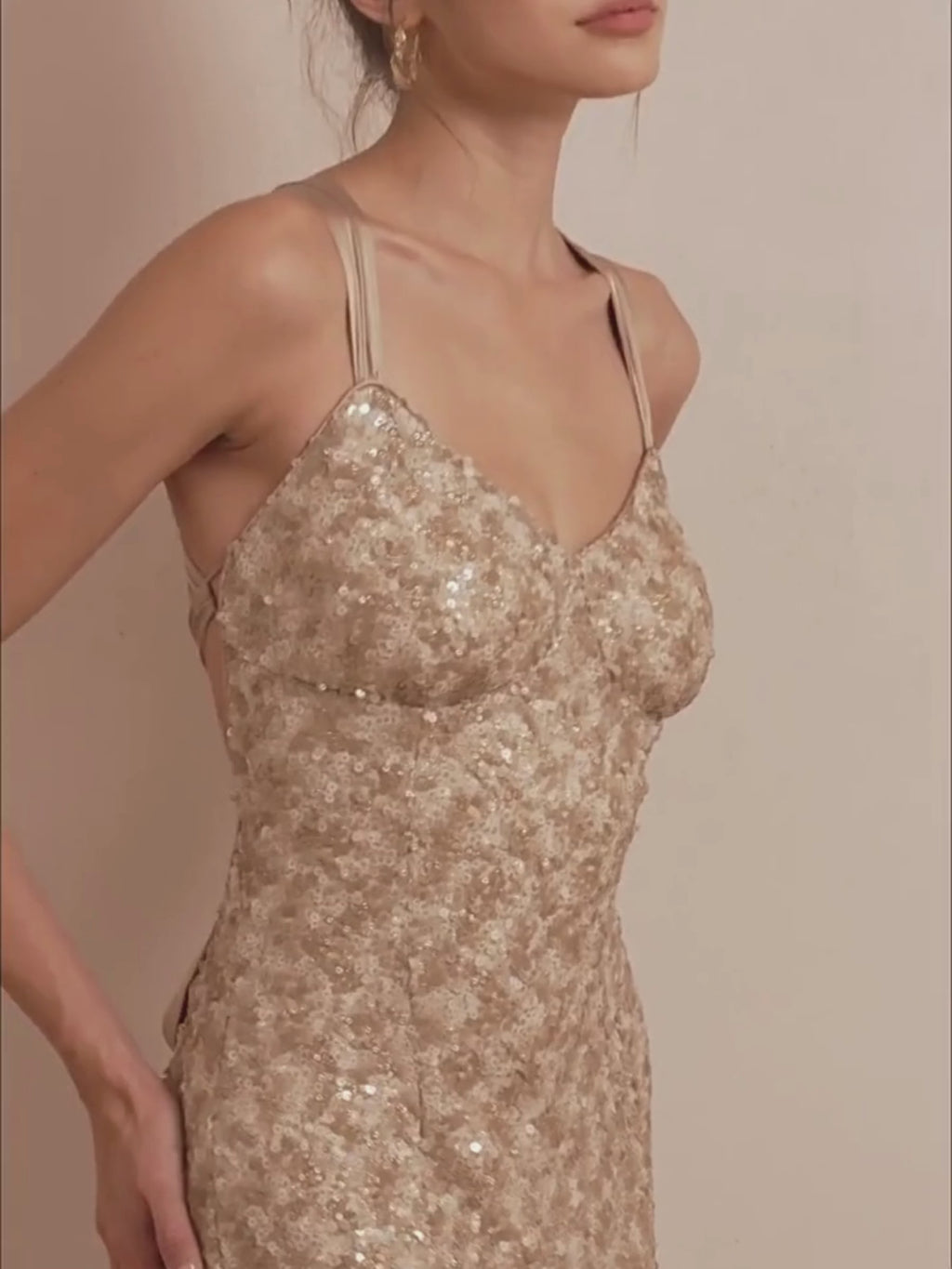 Akilah Parıltılı Balık Elbise